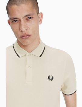 Polo FRED PERRY hombre con ribete con dos franjas