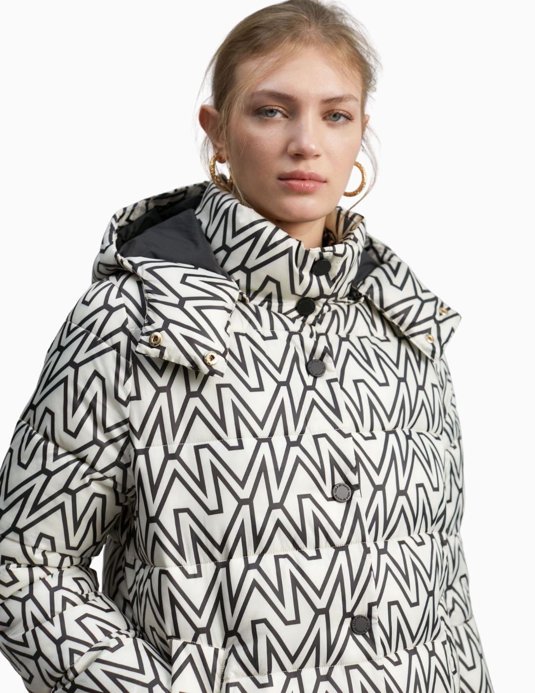 Anorak LOLA CASADEMUNT BY MAITE midi monograma