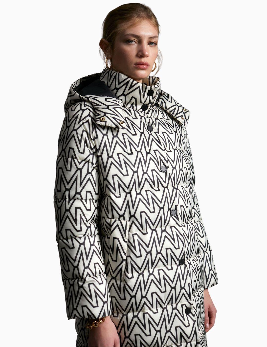 Anorak LOLA CASADEMUNT BY MAITE midi monograma