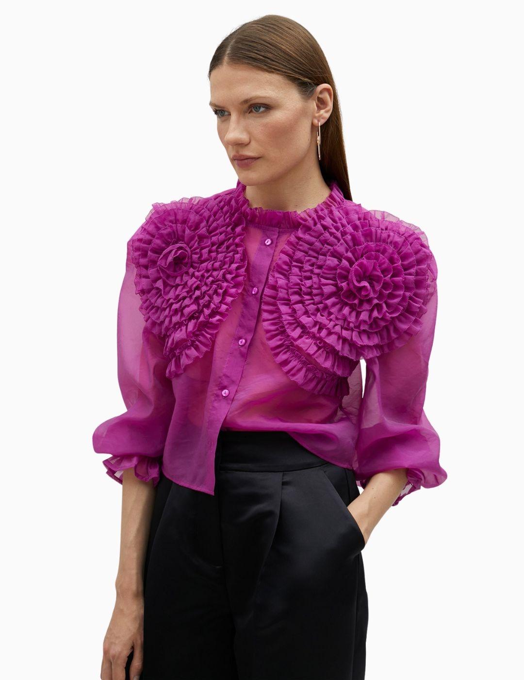 Blusa LOLA CASADEMUNT BY MAITE con detalle floral 