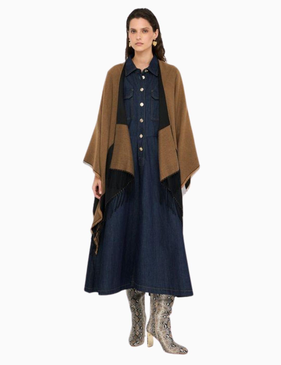 Poncho LIU JO con logotipo y flecos  