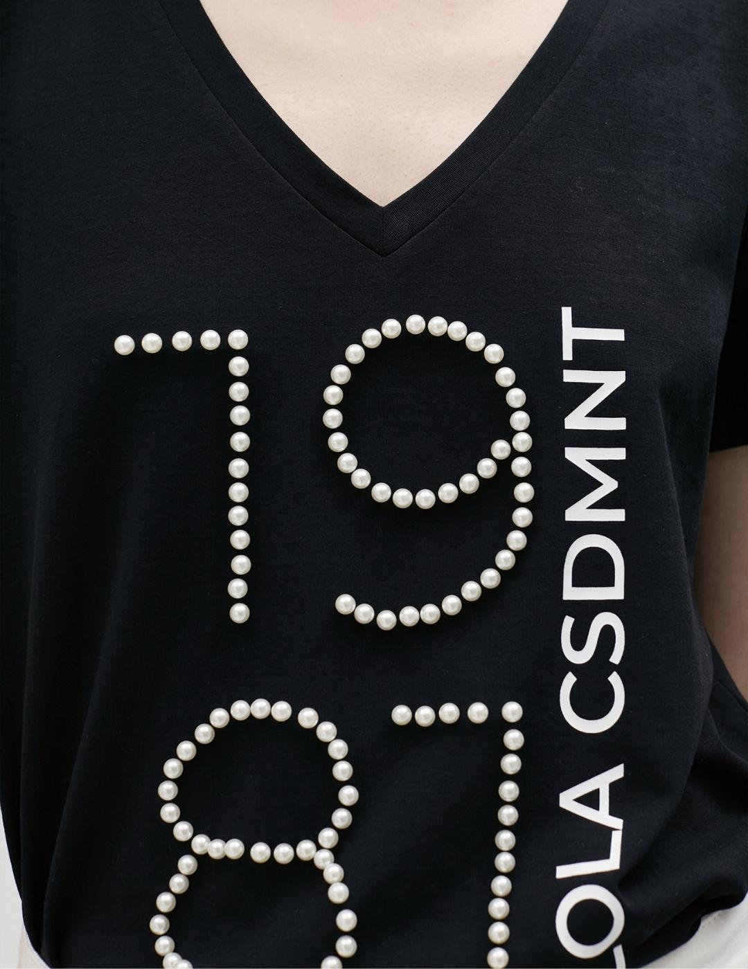 CAMISETA LOLA CASADEMUNT PIEDRAS 1981 NEGRA