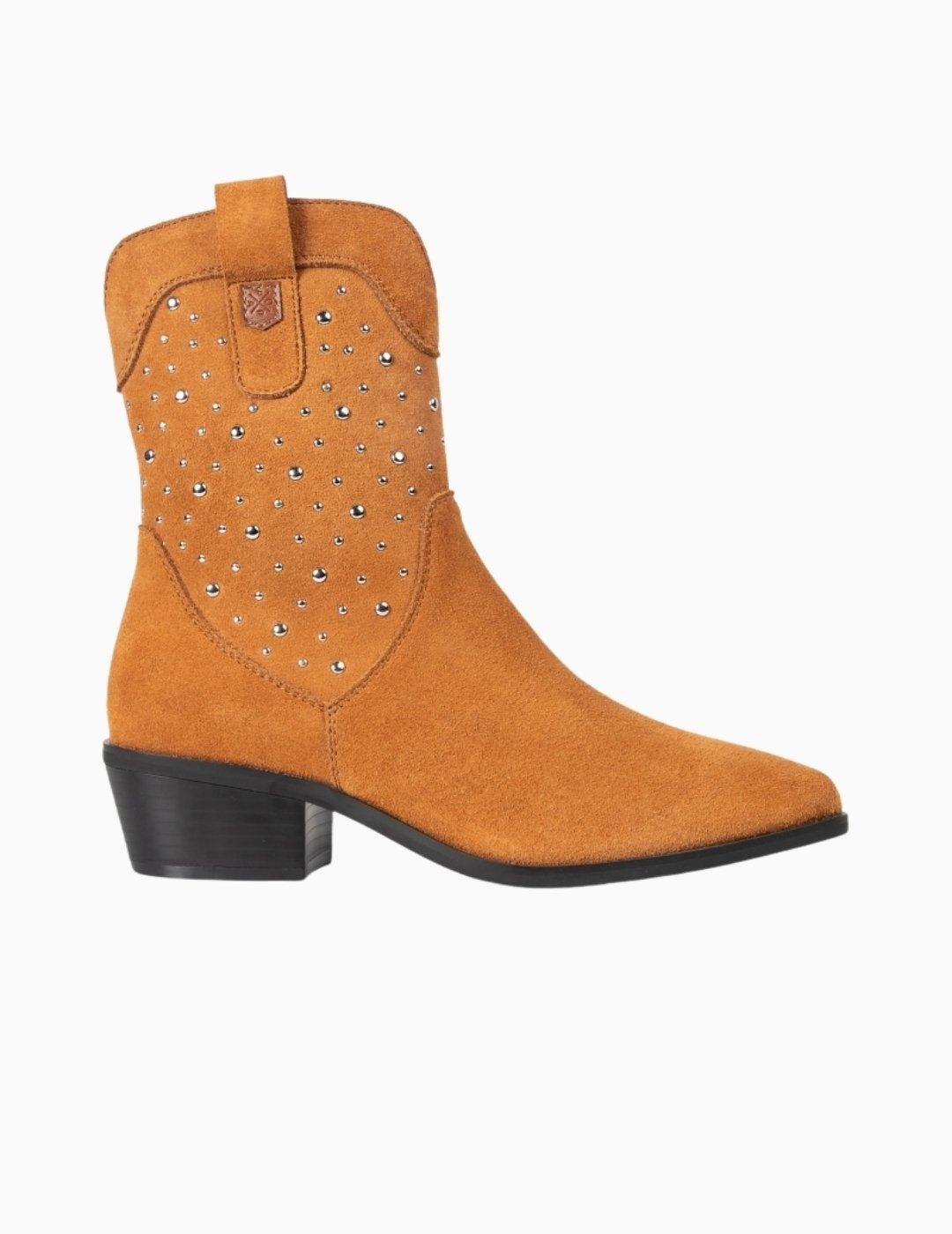 BOTAS POPA SENDA TACHAS CUERO