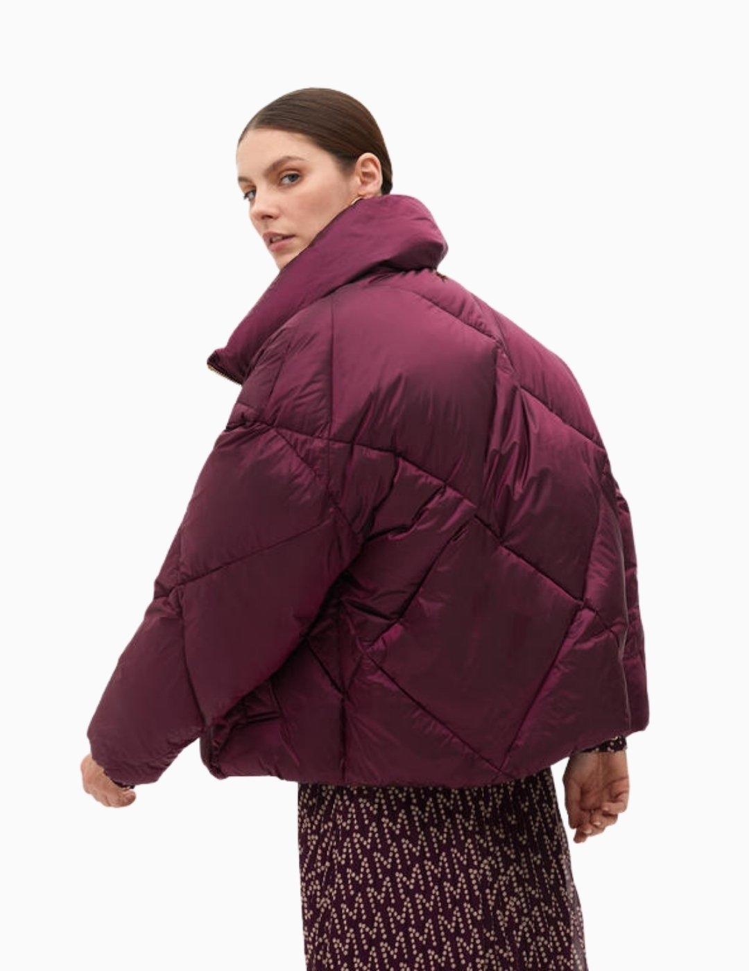 ANORAK LOLA CSDM BY MAITE MIDI METALIZADO BURDEOS