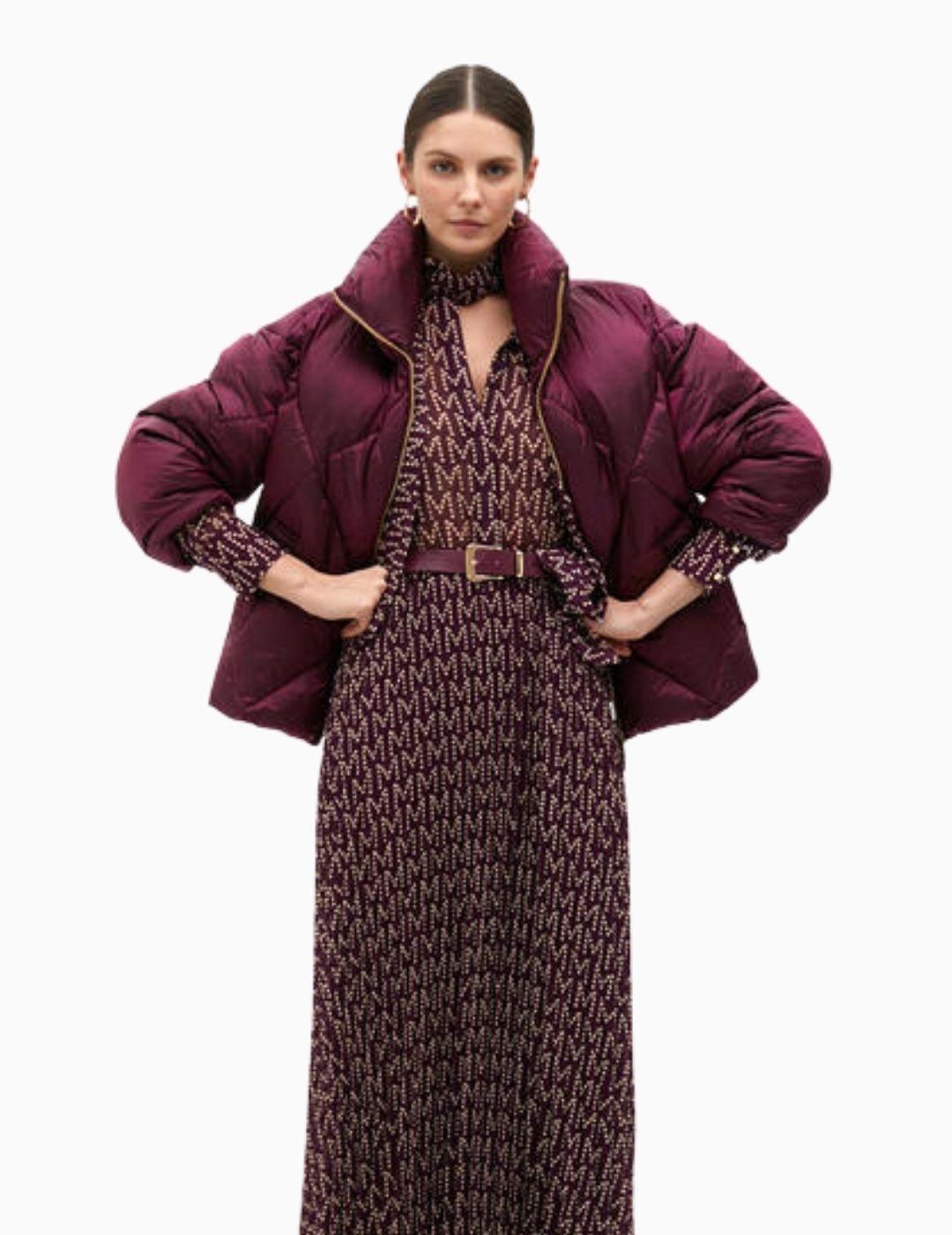 ANORAK LOLA CSDM BY MAITE MIDI METALIZADO BURDEOS