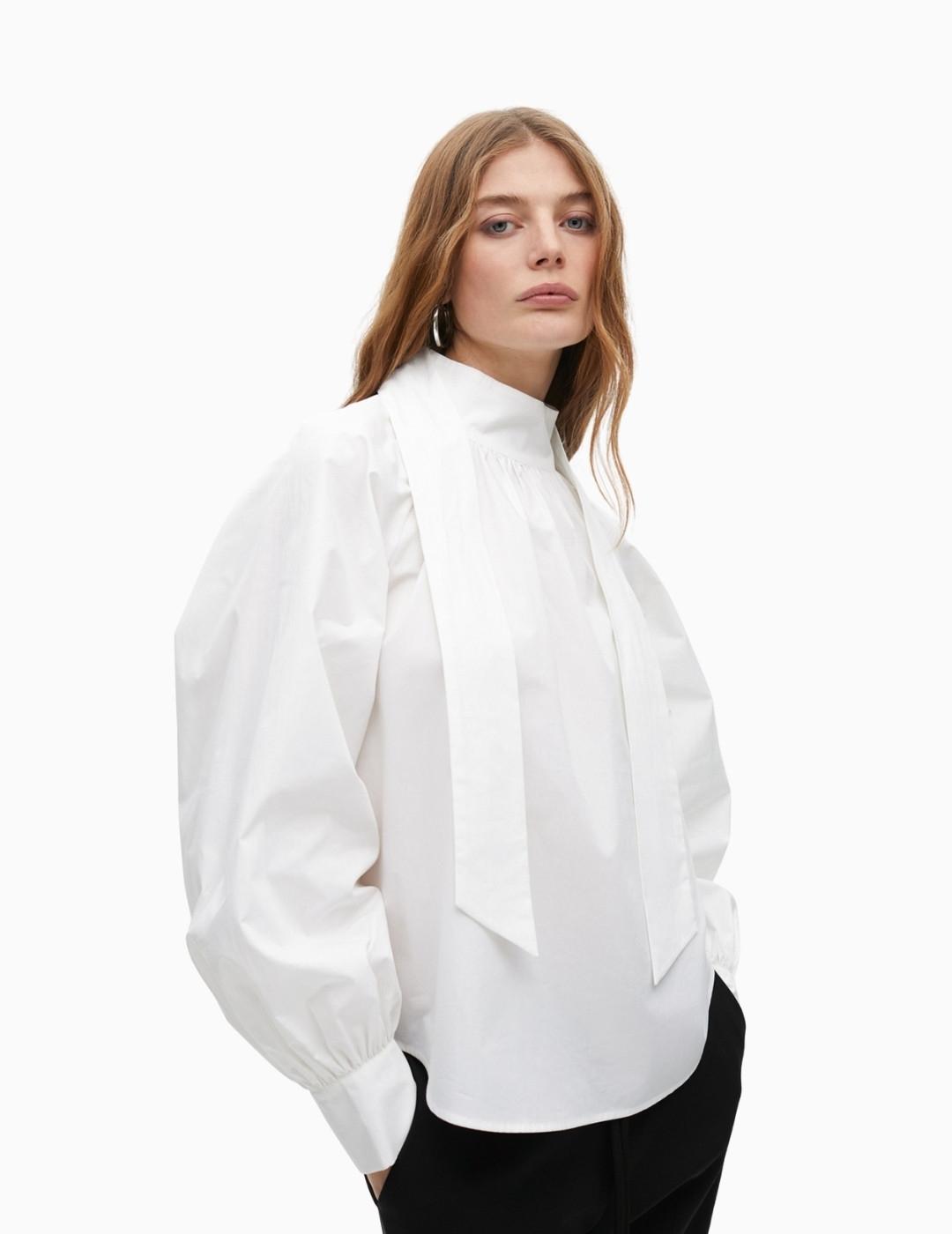 CAMISA LOLA CSDM LAZADA Y MANGAS ABULLONADAS