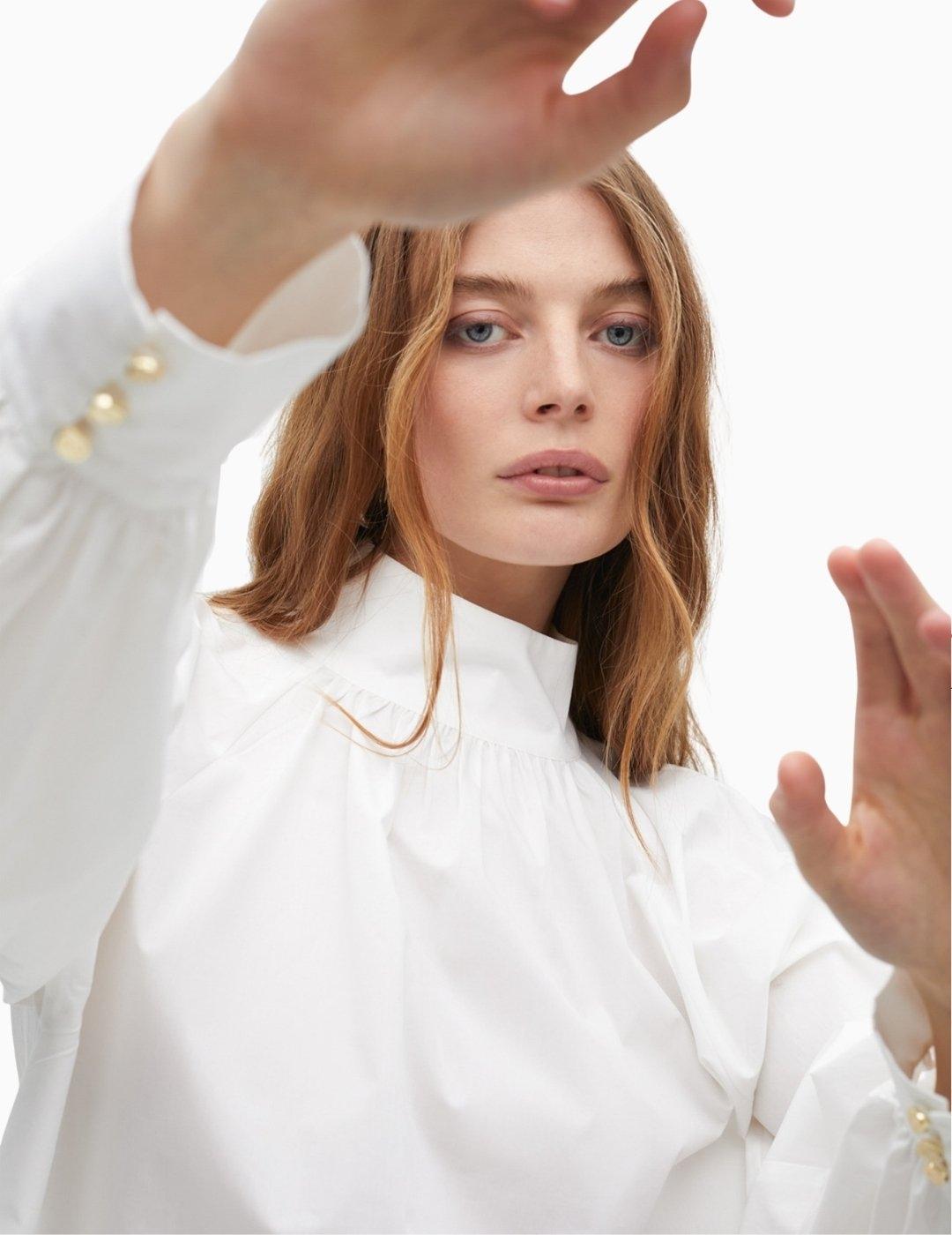 CAMISA LOLA CSDM LAZADA Y MANGAS ABULLONADAS