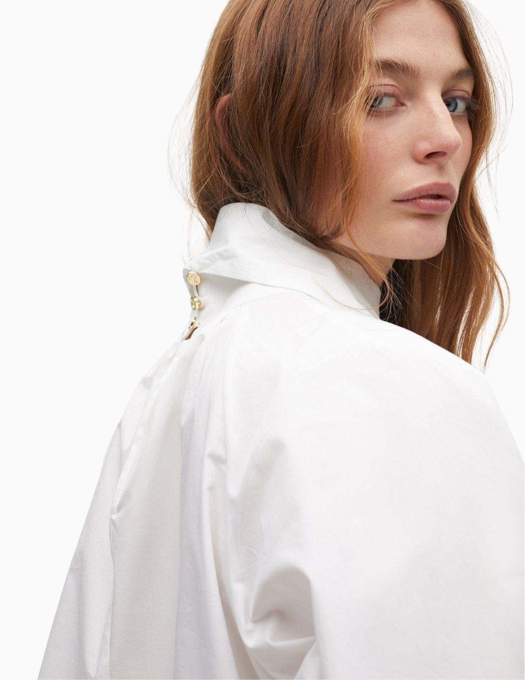 CAMISA LOLA CSDM LAZADA Y MANGAS ABULLONADAS