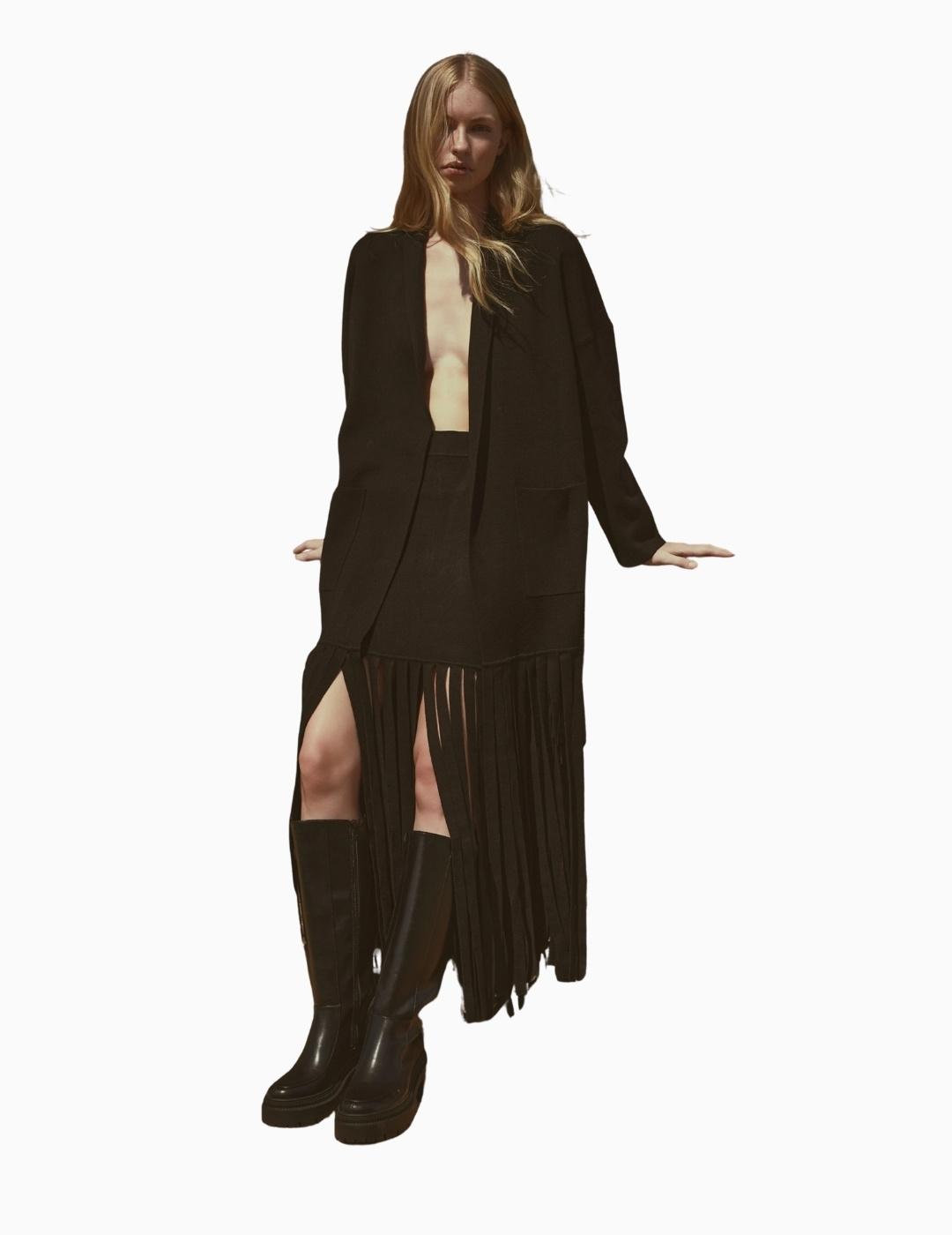 FALDA BSB MAXI DE PUNTO CON FLECOS NEGRA