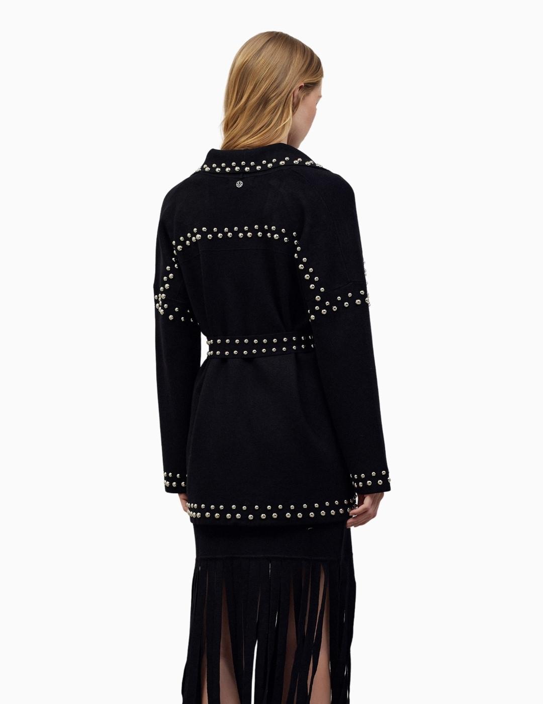 CHAQUETA BSB  DE PUNTO CON TACHUELAS NEGRA