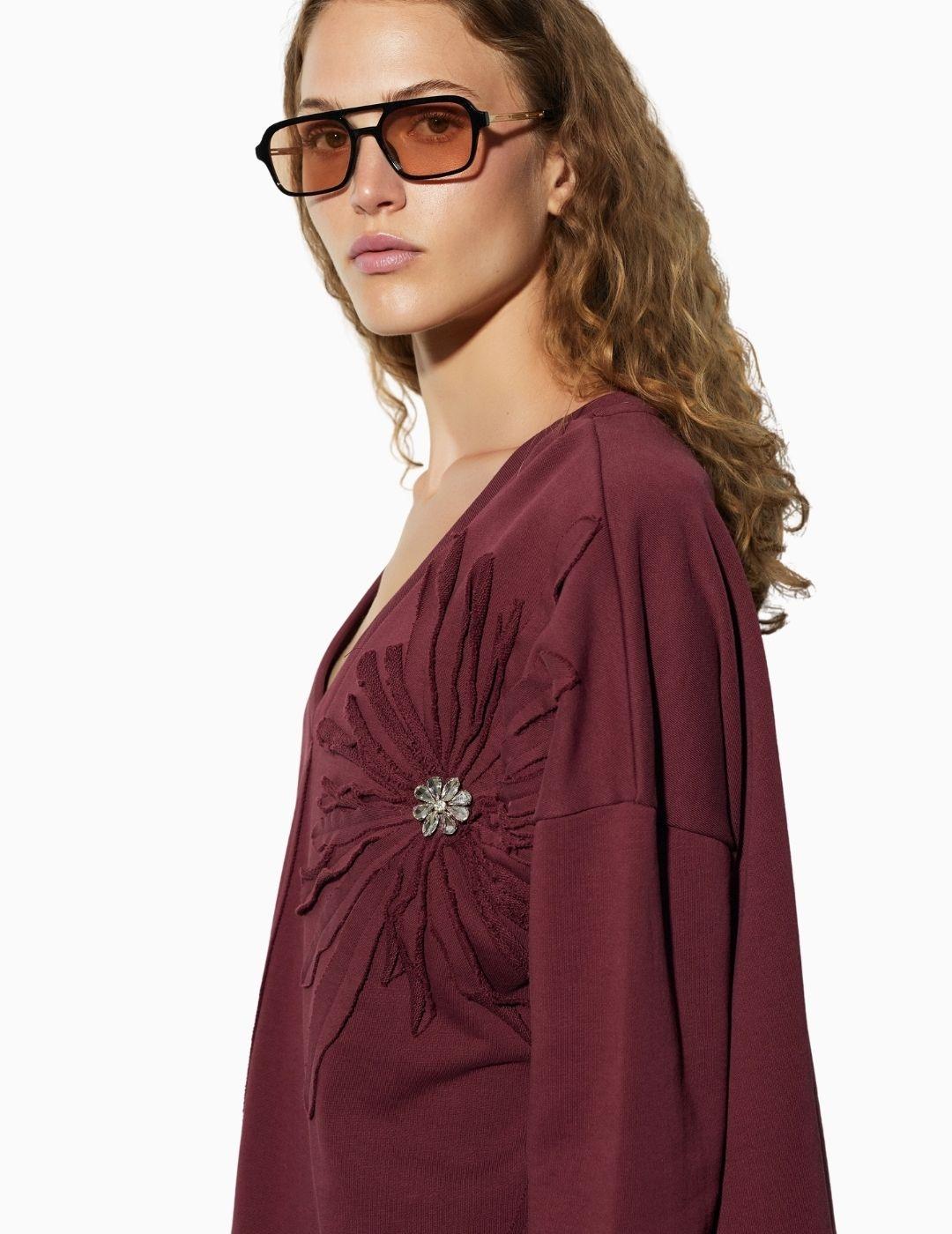 SUDADERA BSB CON FLOR EN  RELIEVE GRANATE