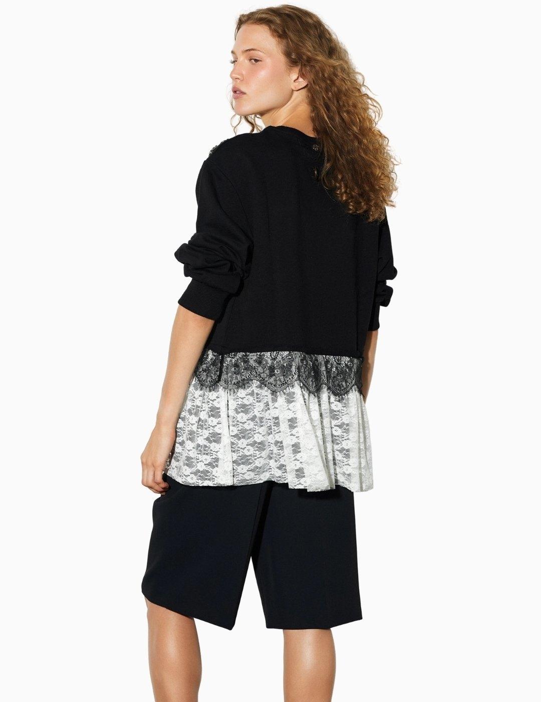 SUDADERA BSB CON TUL Y ENCAJE NEGRO