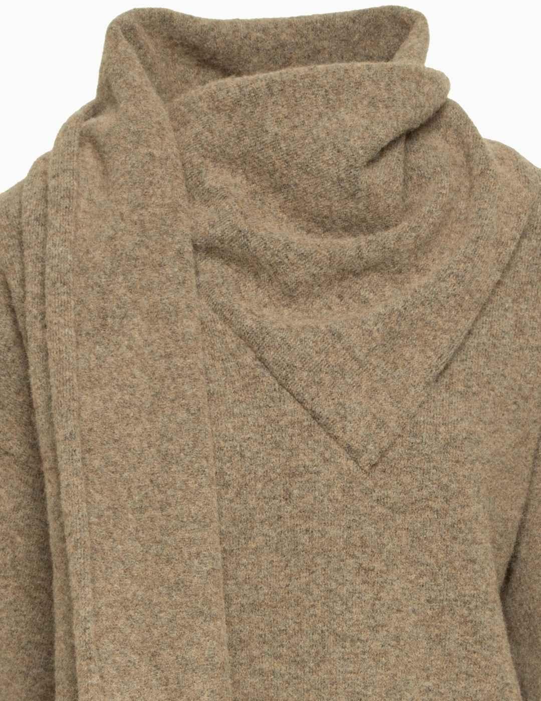 JERSEY BSB CUELLO CON BUFANDA BEIGE