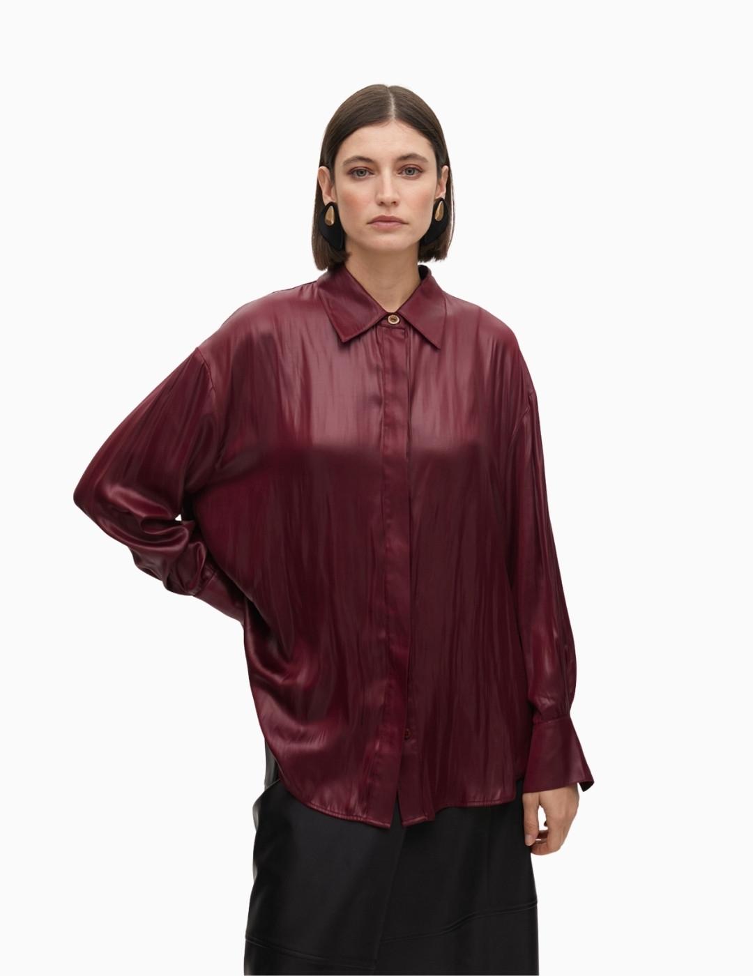 CAMISA  LOLA CSDM OVERSIZE EFECTO ENCERADA GRANATE