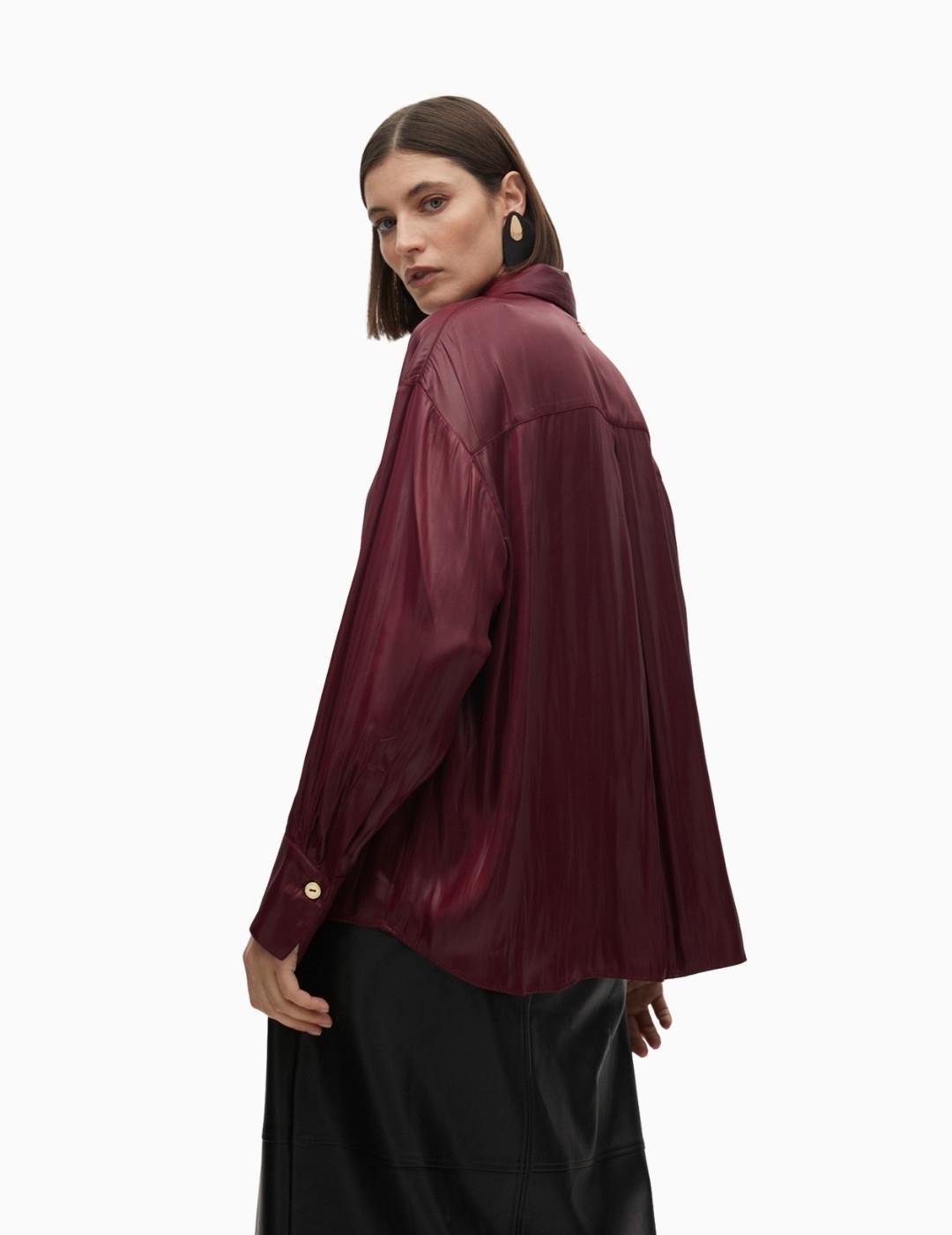 CAMISA  LOLA CSDM OVERSIZE EFECTO ENCERADA GRANATE