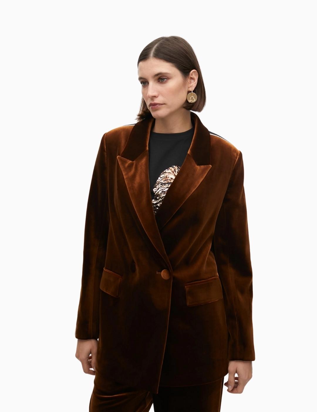 AMERICANA  LOLA CSDM VELVET DETALLE MANGA MARRÓN