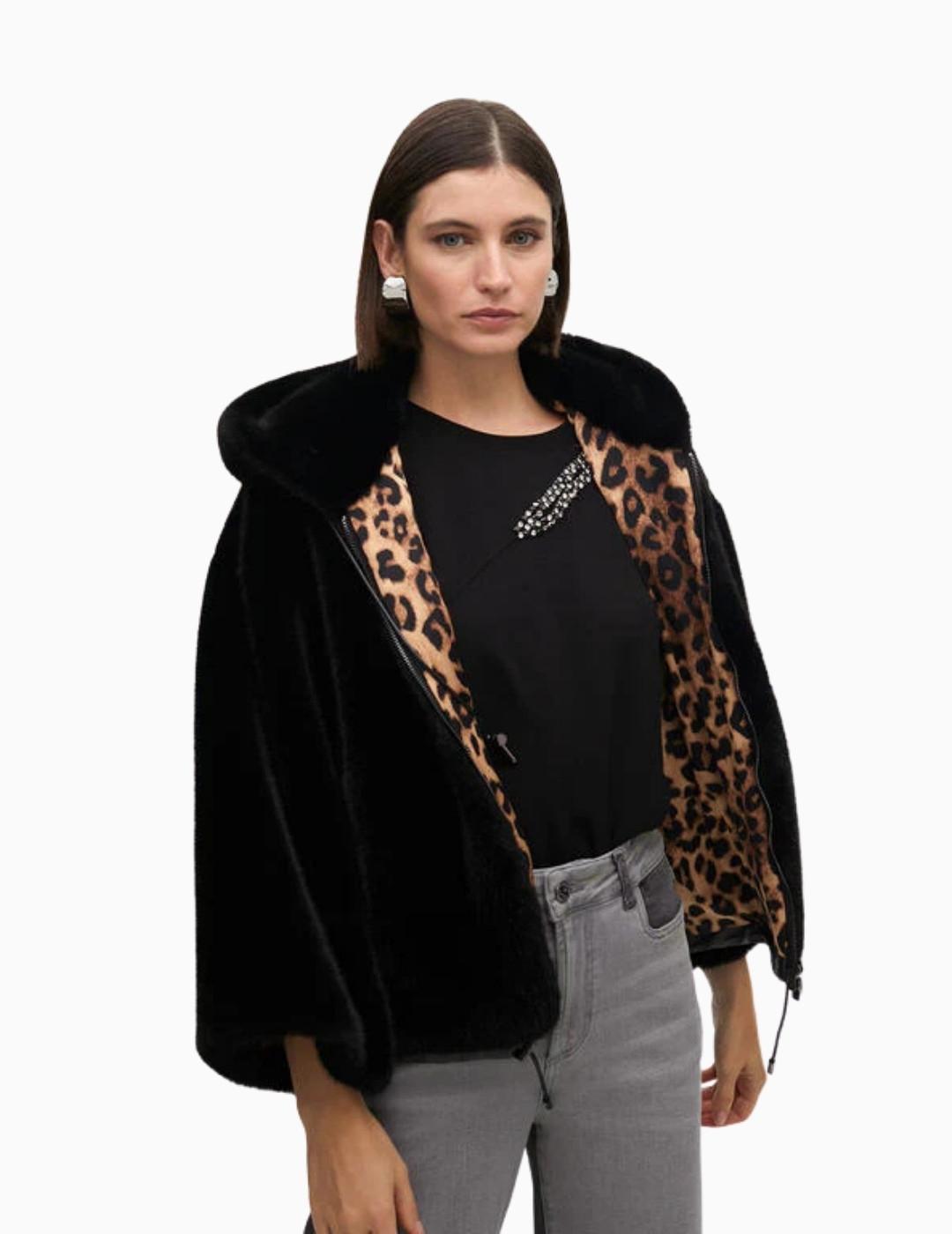 ABRIGO LOLA CSDM PELO CAPUCHA NEGRO